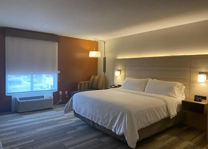Holiday Inn Express & Suites La Porte By Ihg
