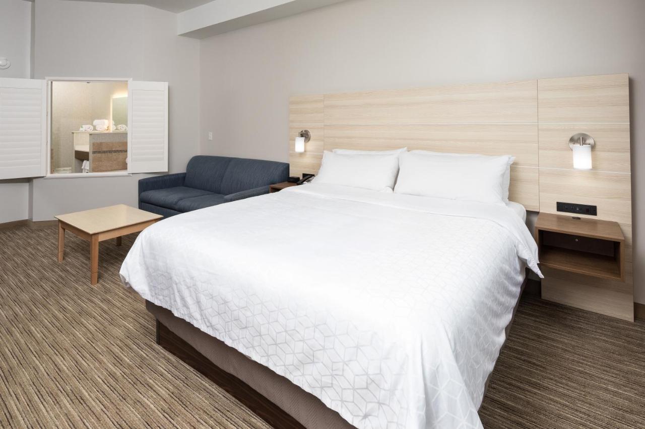 Express & By Ihg Hotel La Porte