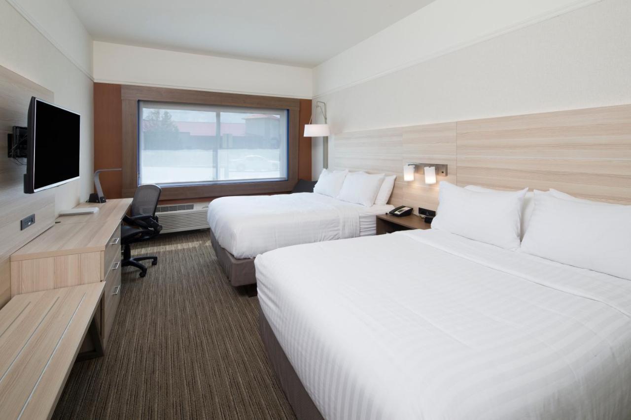 Express & By Ihg