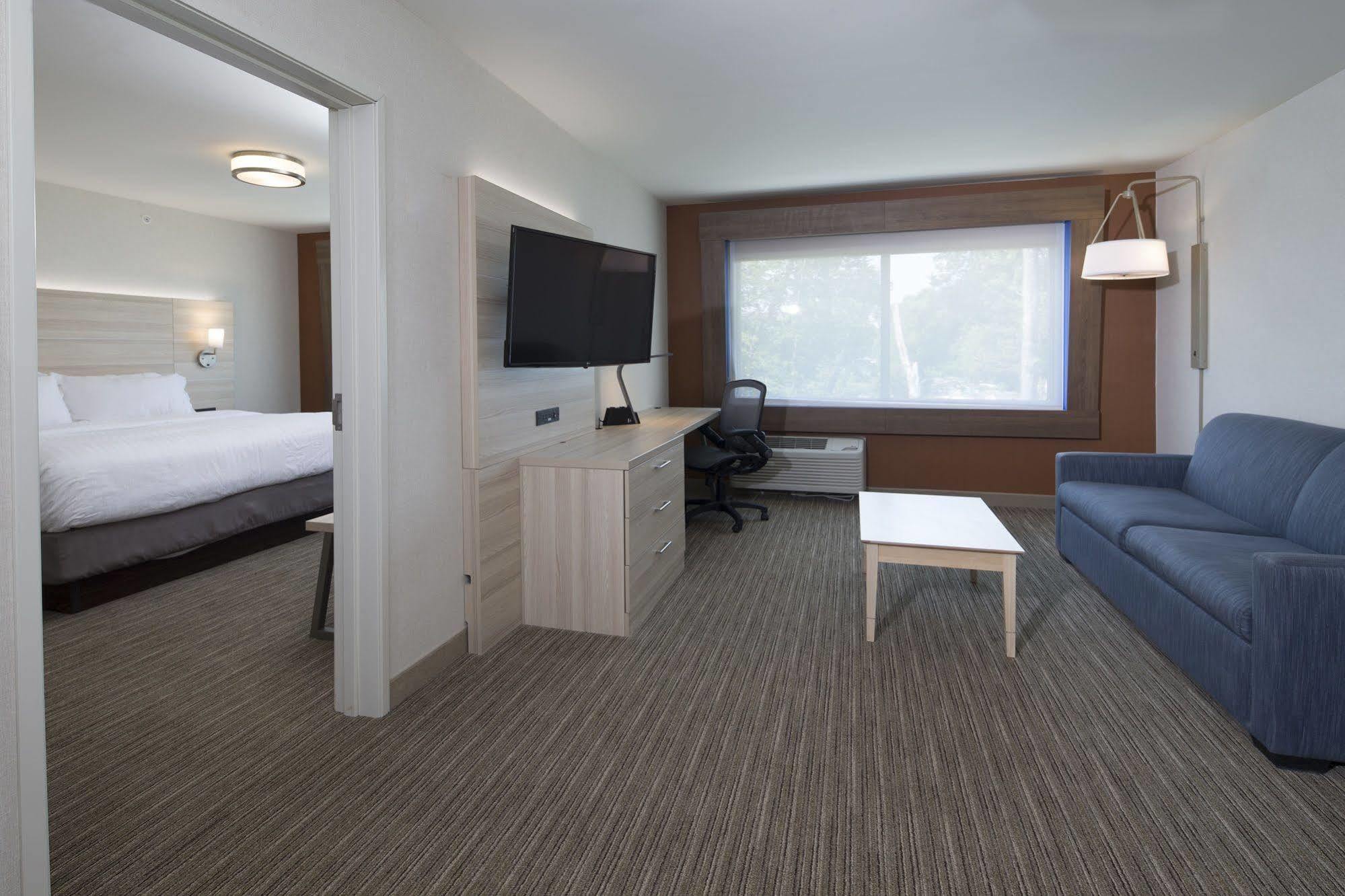 Express & By Ihg Hotel La Porte