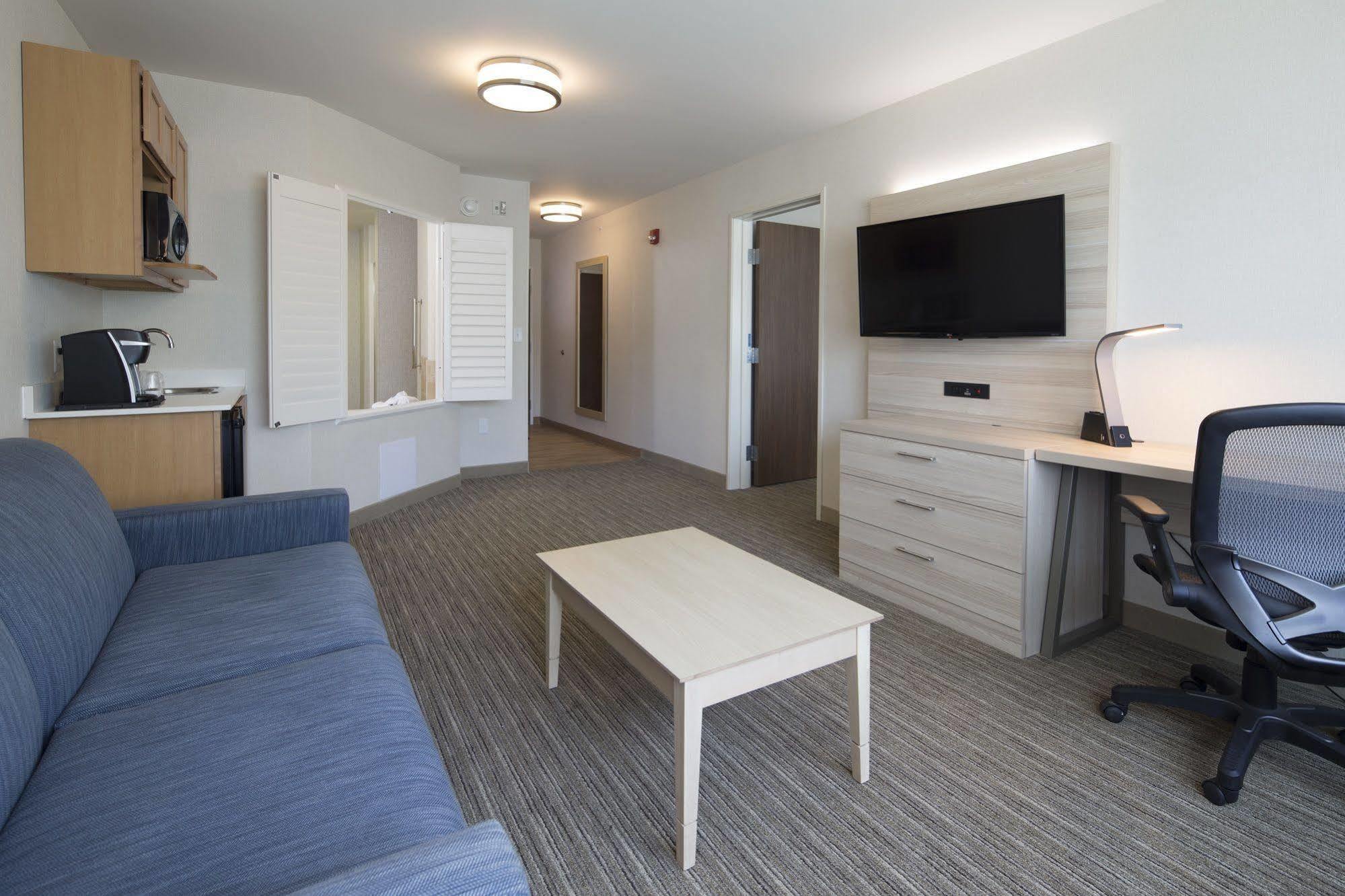 Hotel Express & By Ihg 3*