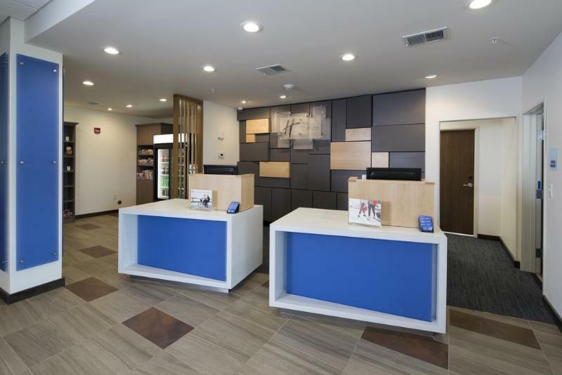 Express & By Ihg 3* La Porte