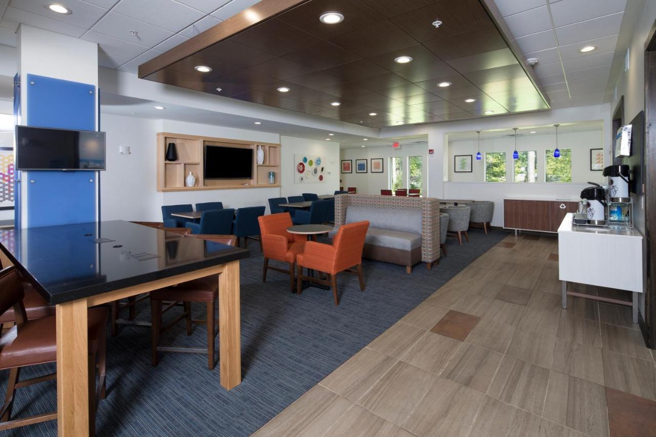 Hotel Express & By Ihg La Porte